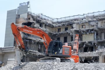 日立建機【6305】株価に上昇トレンドの兆し　安値から反発、配当利回り4％　注力の「2大事業」とトランプ関税の影響は？