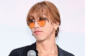 人気バンド、突然の【メンバー脱退のお知らせ】が大反響　「本気でえっ!!って声が」「一瞬血の気が引いた…」