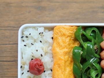 これが大人の夢を叶える弁当だっ…！　１袋丸ごと入れたのは？「狂喜乱舞しそう」