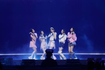 ILLIT「Weverse Con Festival」でカムバックティーザーをサプライズ公開！タイトル曲の振り付けが大反響