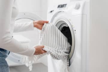 洗濯をしても外に干す時間がない！ 今は「部屋干し」でしのいでますが、洗濯乾燥機を導入した場合いくらくらい「光熱費」は高くなりますか？