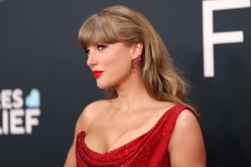 テイラー・スウィフト、マスター音源買い戻し報告で新アルバムをほのめかす？