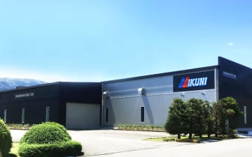 スズキとミクニ、バッテリEV先行開発業務の委託で基本合意