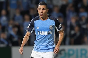 28歳のブラジル人MFがジュビロ磐田から京都サンガF.C.に完全移籍で加入。背番号は？