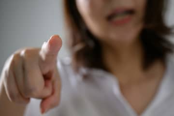 ケンカ腰になる人の性格や特徴８選　絶対にやってはいけない対応とは