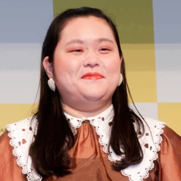 ぼる塾・田辺智加「あ、すごい良い色」プロのメイクもおすすめ！最近の購入リップ