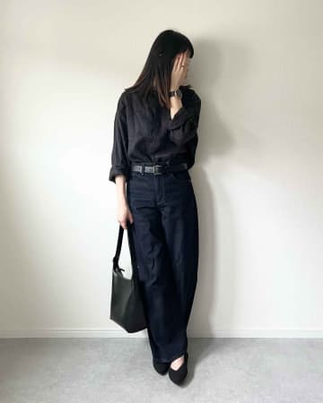 「黒だと重たく見える」→ 解決！【ユニクロ】40・50代が真似したい「涼しげコーデ」