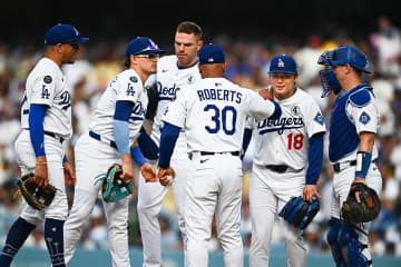 ド軍戦でファウル掴んだ大物に実況席騒然「本当に？」　全米中継で抜かれ…試合そっちのけで話題に