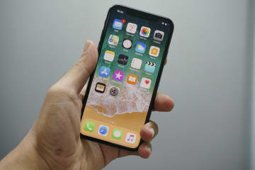 総務省の割引規制がiPhoneの優位性を高めている―調査会社が指摘　高額Androidは不利な状況に