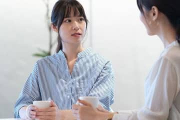 ママ友と比較して落ち込んでしまう…前向きになれる超カンタンな秘訣とは？