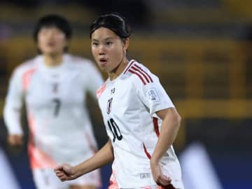 なでしこジャパンはチャンス創出も決め切れず。松窪真心のシュートはポスト直撃。ブラジルとの２戦目はスコアレスで後半へ