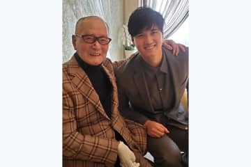 大谷翔平、長嶋茂雄氏を追悼投稿　2ショット写真を掲載「心よりご冥福」
