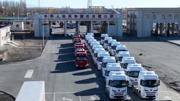 中国・新疆巴克図口岸の貿易活性化、輸出入量が増加
