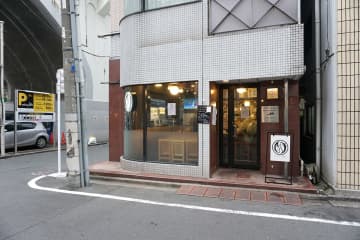 豊洲仕入れの生本鮪丼が楽しめる「秋葉原 サカナス商店」がオープン、冷たいラーメン「冷黒」が麺巧 潮で販売、 富士そばで「ジャンボフランク天そば/うどん」が登場など～ 最近の秋葉原 飲食店編～
