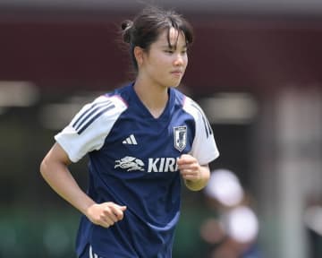 「カットはできないけど（笑）」岩渕真奈が優しくフォロー。なでしこ20歳FWは悔しい逆転負けのブラジル戦後に何を語ったか