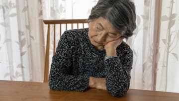 あれ、記帳ミスかしら…年金月7万円の68歳女性、愛する夫からの“最後のプレゼント”に困惑。通帳を思わず二度見したワケ【FPの助言】