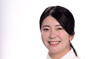 「今年はこのキメ顔にしました」堀琴音、新プロフィ―ル写真に安田彩乃も反応