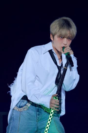 ジェジュン、日本単独コンサート盛況…ロックスピリットで彩った