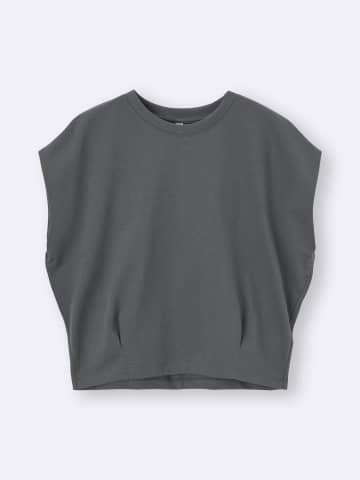 【GUの990円】がかなり高見え！ マニアお気に入り♡「優秀Tシャツ」