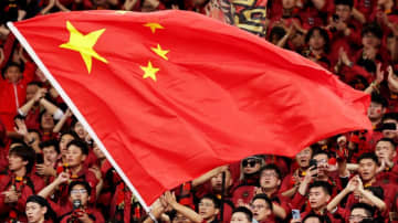 日本人監督の”非情采配”、中国で絶賛される！「問題児のスター選手を追放後、奇跡の優勝」「日韓と互角」