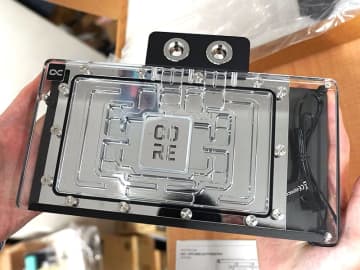 AlphacoolのGeForce RTX 5080/5090対応水冷ブロックが5製品