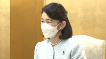 紀子さま賞状読み上げを控えられる　声が出にくい状態　コロナやインフルは陰性　結核予防の感謝状贈呈式