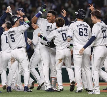 西1―0ヤ（3日）　西武がサヨナラ勝ち