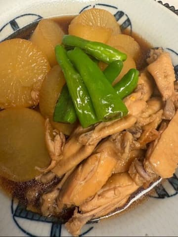ほろっとほぐれる＜大根と鶏手羽中の煮物＞