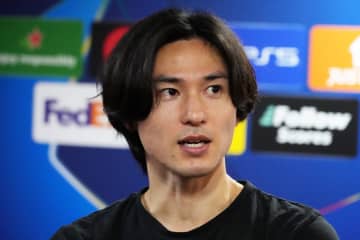 ｢まって、南野さんついに髪切った｣帰国した日本代表・南野拓実の扇原貴宏＆岩波拓也との“私服ランチ会ショット”に反響！｢揃いも揃って男前すぎて破壊力すごい｣の声