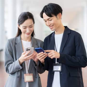 ジャケットは信頼感を表してくれる…では「ボタン」はどうするのが正解？【ビジネスマナー常識チェック】