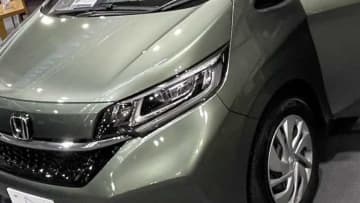 街乗りにもベスト「ホンダ・フリード＋」にベッドもダイニングも!?  もはやクルマが“家になる”という驚きのキャンピングカー。