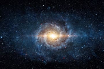 江戸川乱歩の『暗黒星』あらすじ紹介。感動と恐怖が交錯するサスペンスの真髄