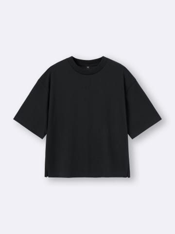 【GU】何枚あっても嬉しい！優秀「黒トップス」