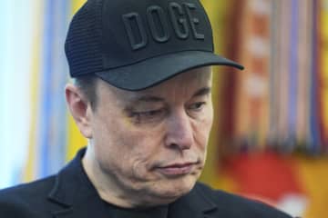 トランプ氏の看板法案批判　マスク氏「我慢できない」