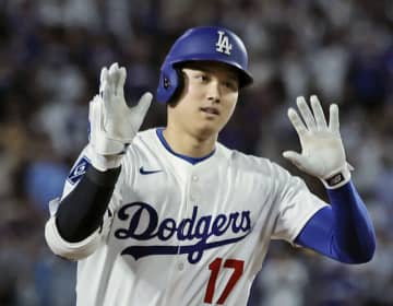 27試合15発、文句なし受賞　猛打の大谷、構え修正奏功