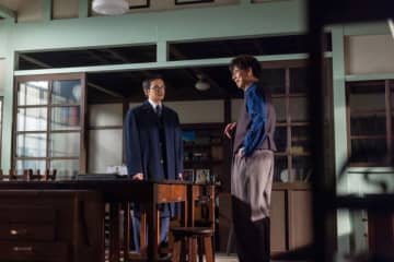 明日の『あんぱん』“嵩”北村匠海のもとにも赤紙　銀座で“登美子”松嶋菜々子と対面