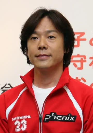佐藤弘道「焦らずゆっくり進めたら」脊髄梗塞発症から一年に思いつづる「尊敬しかありません」「諦めない姿かっこいい」と反響