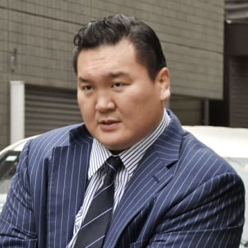 元横綱白鵬に求められるこれまで以上の「自重」と「品行方正」…カネ集めのために面従腹背の日々へ