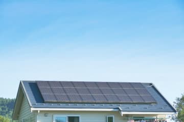マイホームを建てる際に勧められた「太陽光発電」。設置に「200万円」もかかったのですが、本当に「元は取れる」のでしょうか…？