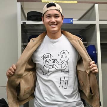 「本当にいい写真」大谷翔平、長嶋茂雄さん追悼投稿に反響　“最後の公の場”姿や笑顔の肩抱き2Sに「永久に不滅」