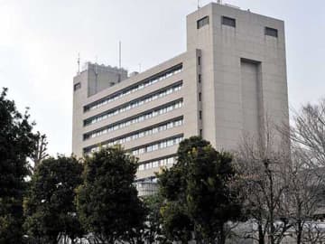 焦って…JR駅前の市有地、不正に売却してしまう　刑事告発され懲戒免職になった職員、今は会社員となった54歳…法廷で認める　不動産投資会社に心苦しく「早く終わらせたいと考えた」