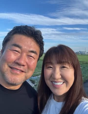 北斗晶、夫・佐々木健介と結婚30年目の記念日を迎えたことを報告「素敵なご夫婦」の声
