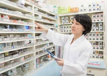 薬学部志望の学生が激減… 薬剤師の魅力を高める対策が必要【クスリ社会を正しく暮らす】