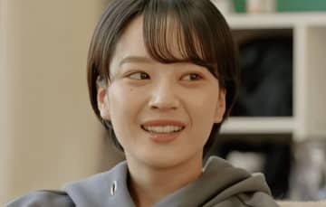 イケメン彼氏と“レス”に悩む彼女、最年少女性メンバーと絡む彼氏に嫉妬「2人になりたい」
