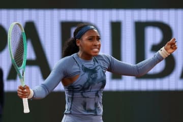 世界2位ガウフ、全豪女王キーズを逆転で下して2年連続で4強入り[全仏オープン]