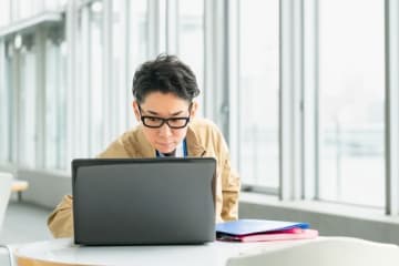 職場の採用活動に…、最適な配送ルートを算出、育児相談にも…私が実践している“AI活用法”