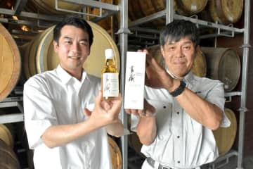 ウイスキー品評会金賞　60年ぶり製造1本目　明利酒類　茨城・水戸