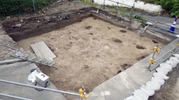 中世の寺院跡か、鎌倉で遺跡発掘説明会　7日、解説も随時実施