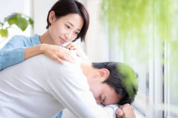 「含み損になると動揺してしまう」47歳自営業・NISA2年目の積立投資はマイナス何％に？