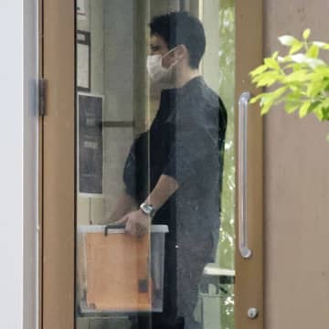 違法メンズエステ店経営の富山大准教授は、知人女性から100万円脅し取って再逮捕されていた